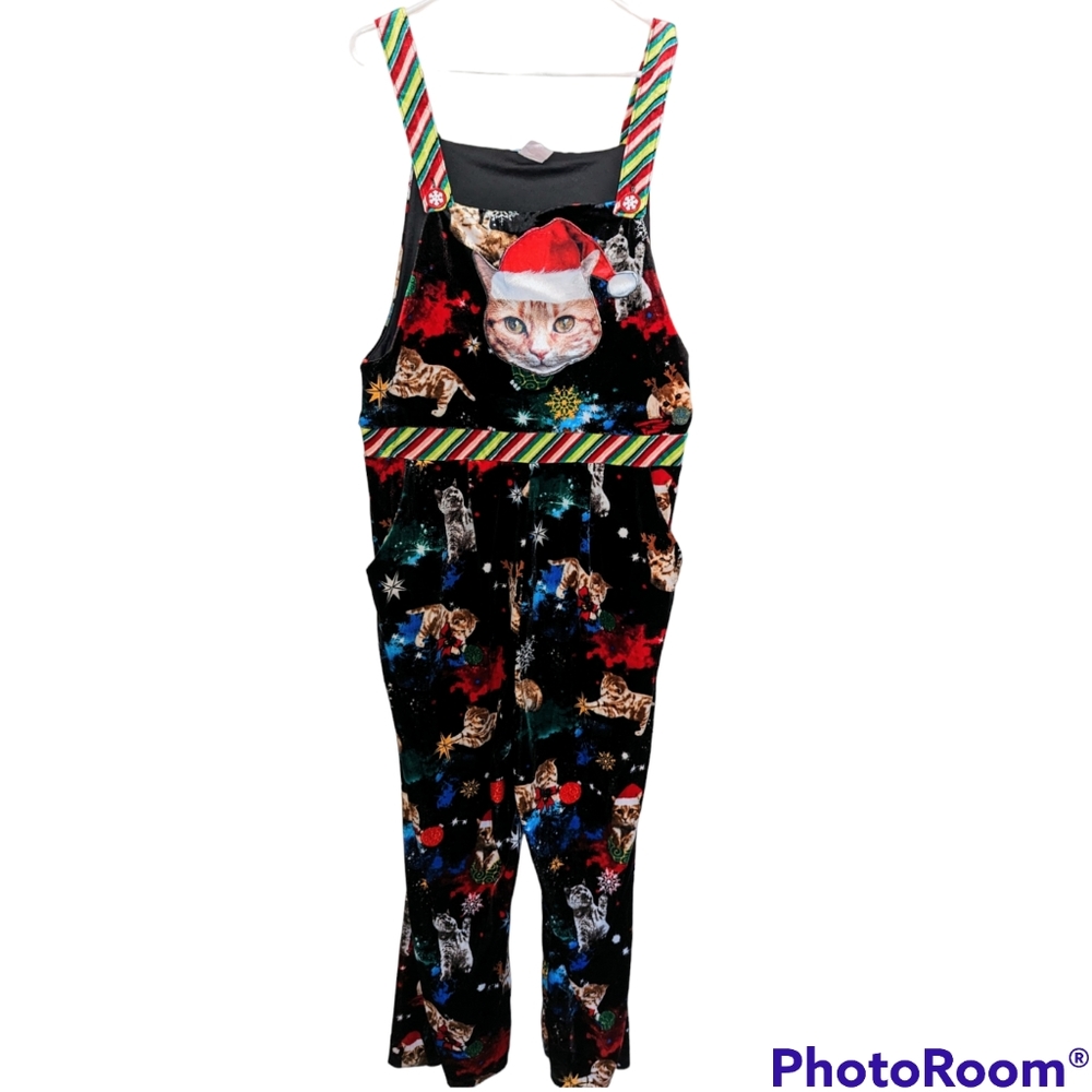 Christmas cat overall jumpsuit. Junior size XXXL 21